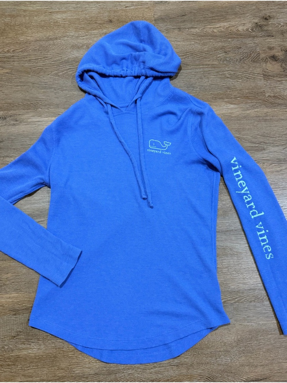 Vineyard Vines Women's Waffle Knit Thermal Whale Hoodie - Picture 2 of 8